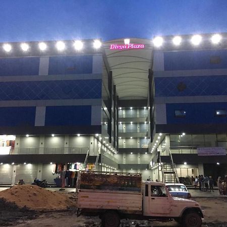 Hotel Dreamland Vadodara Luaran gambar