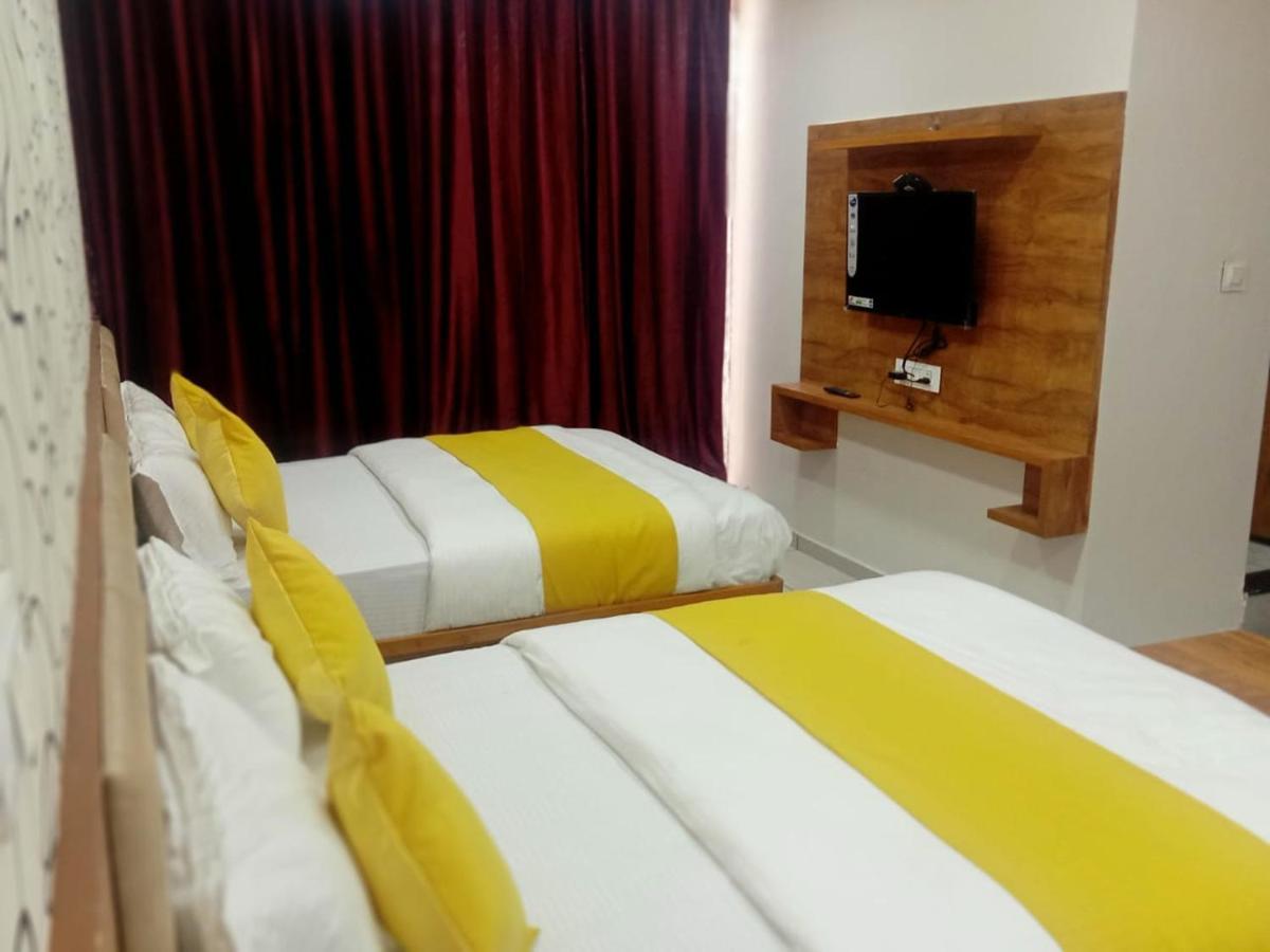 Hotel Dreamland Vadodara Luaran gambar