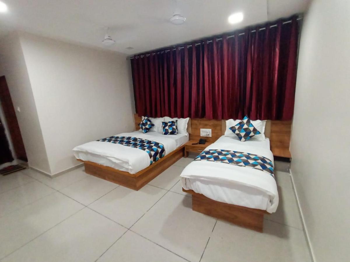 Hotel Dreamland Vadodara Luaran gambar